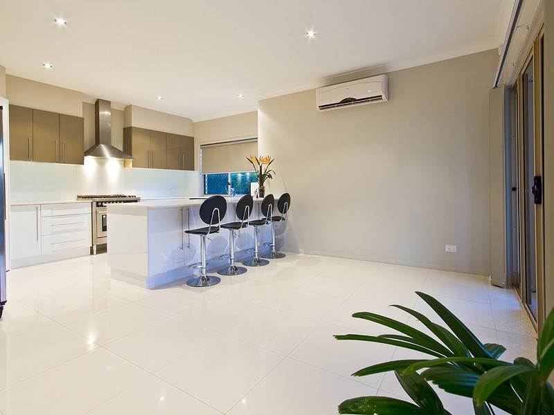 Parkinson QLD 4115