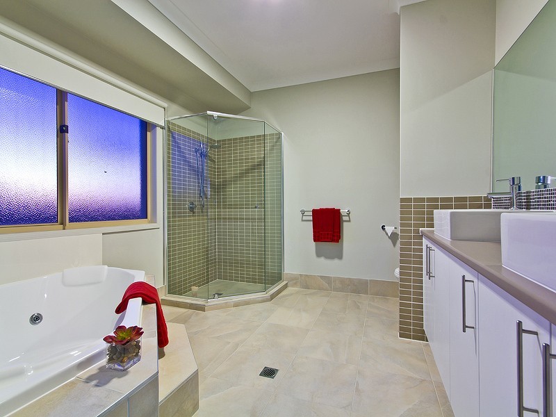 Parkinson QLD 4115