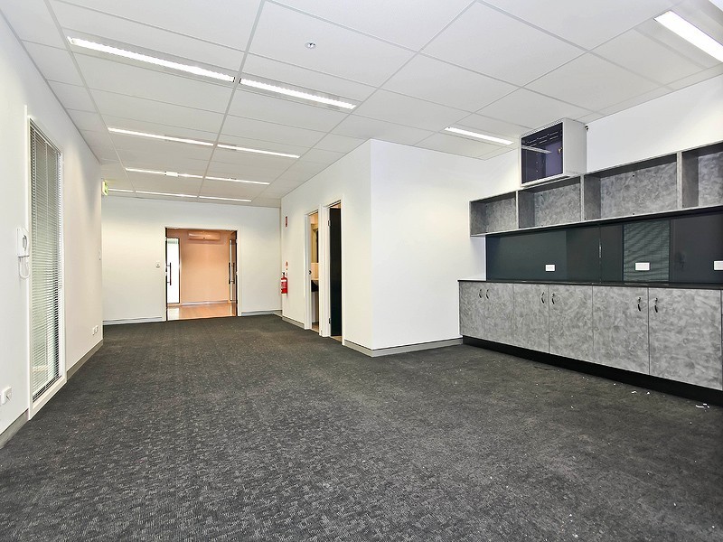 2 / 25 INGLESTON ROAD, Tingalpa QLD 4173