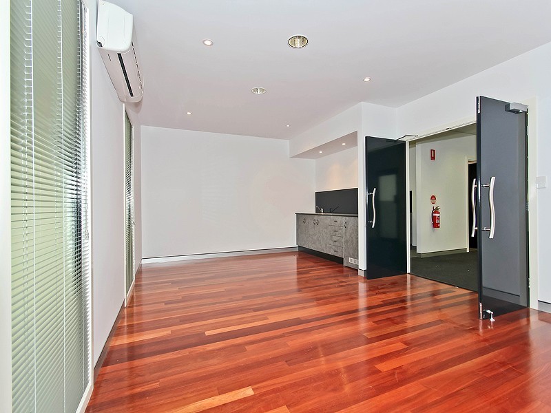 2 / 25 INGLESTON ROAD, Tingalpa QLD 4173