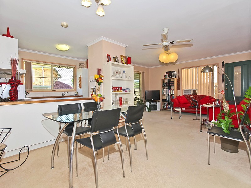 3/7a Copernicus Street, Wynnum West QLD 4178