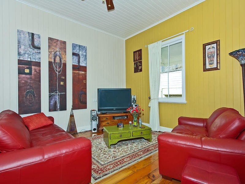 42 Tingal Road, Wynnum QLD 4178