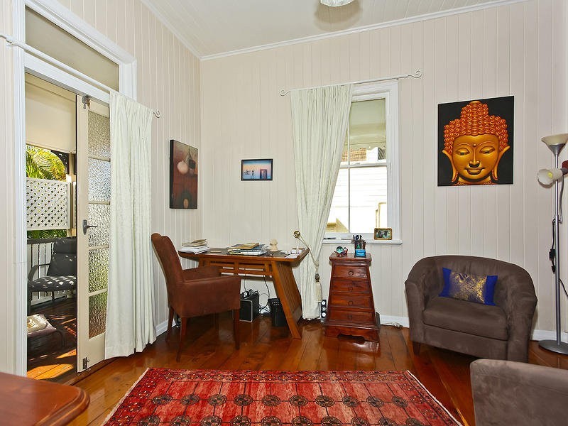 42 Tingal Road, Wynnum QLD 4178