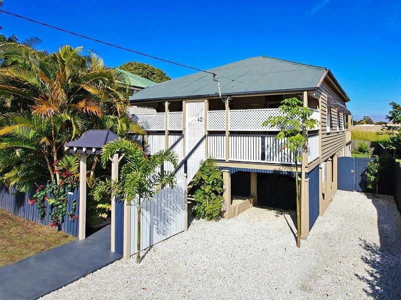 42 Tingal Road, Wynnum QLD 4178