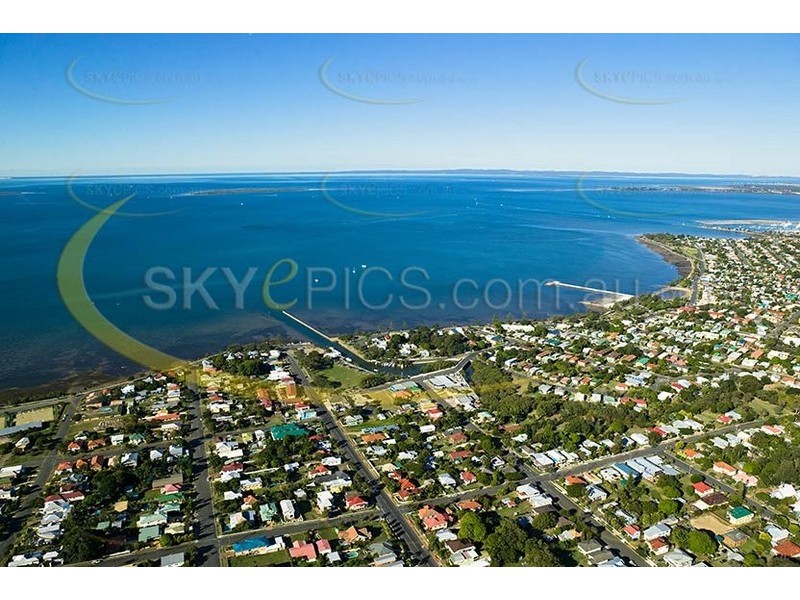 42 Tingal Road, Wynnum QLD 4178