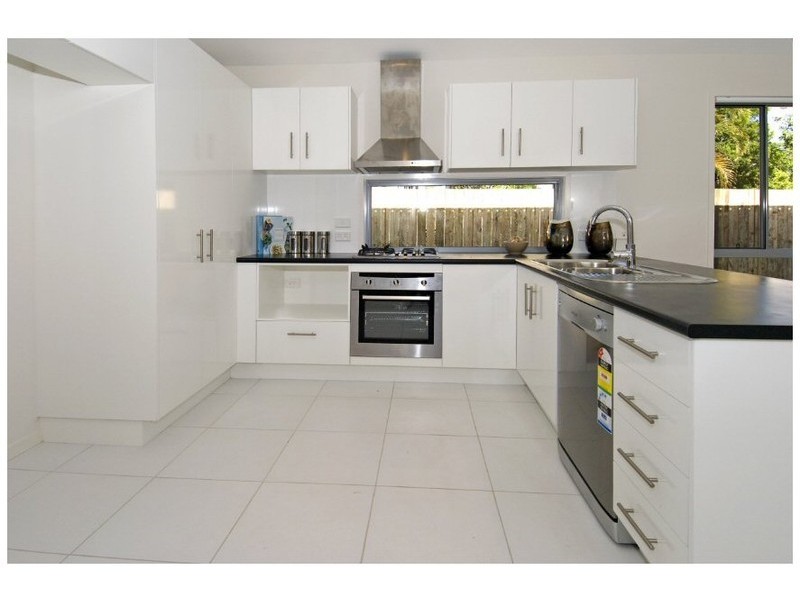 265 PRESTON RD, Wynnum West QLD 4178
