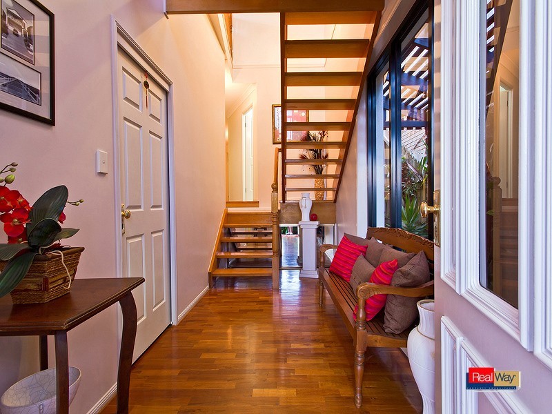 181 MELVILLE TCE, Manly QLD 4179