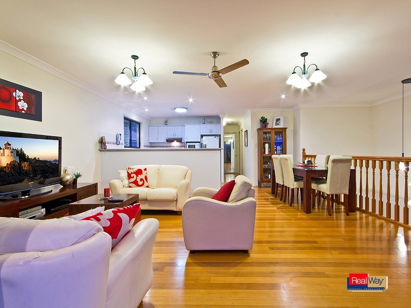 181 MELVILLE TCE, Manly QLD 4179
