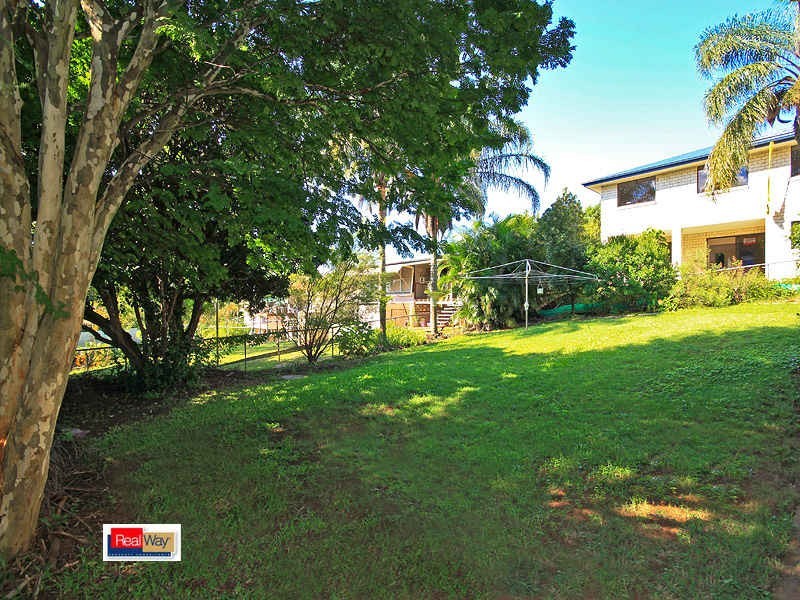 209 Sibley Road, Wynnum West QLD 4178