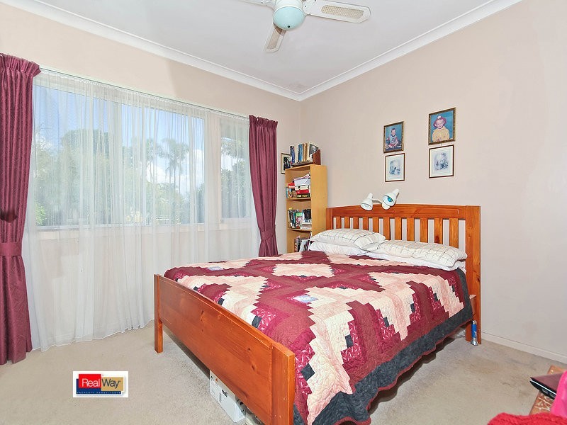 209 Sibley Road, Wynnum West QLD 4178