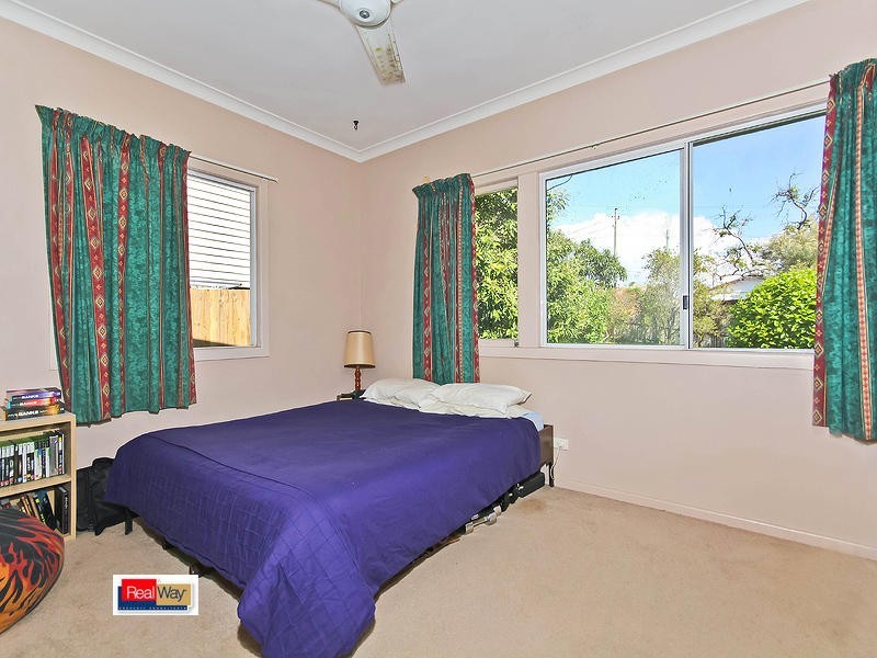 209 Sibley Road, Wynnum West QLD 4178