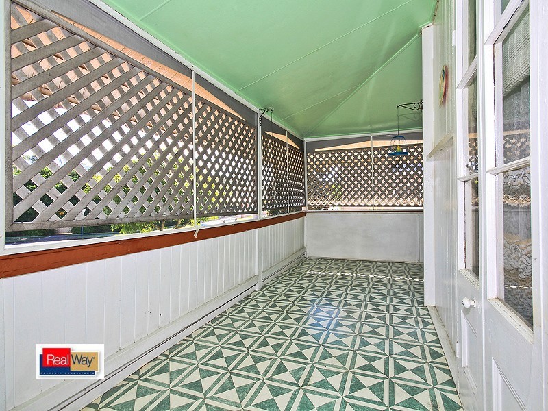 14 AGNES STREET, Wynnum QLD 4178