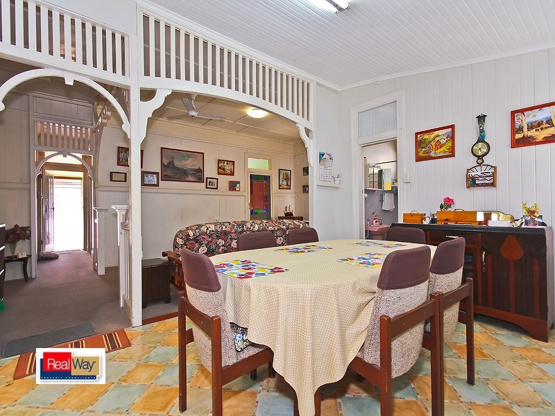 14 AGNES STREET, Wynnum QLD 4178