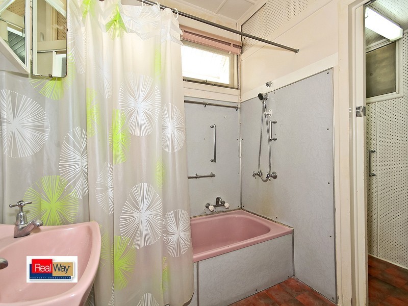 14 AGNES STREET, Wynnum QLD 4178