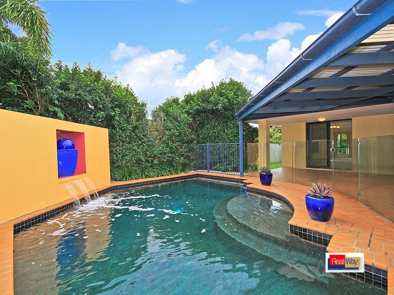 38 lockwood crs, Manly West QLD 4179