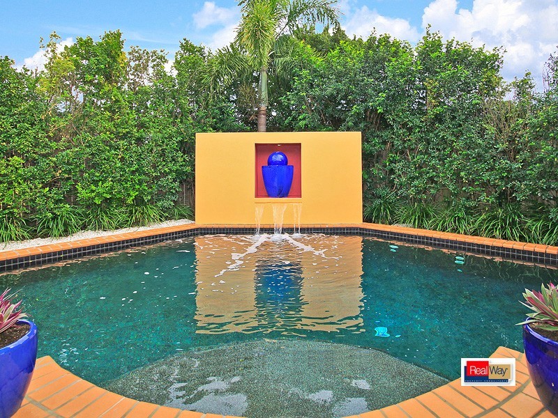 38 lockwood crs, Manly West QLD 4179