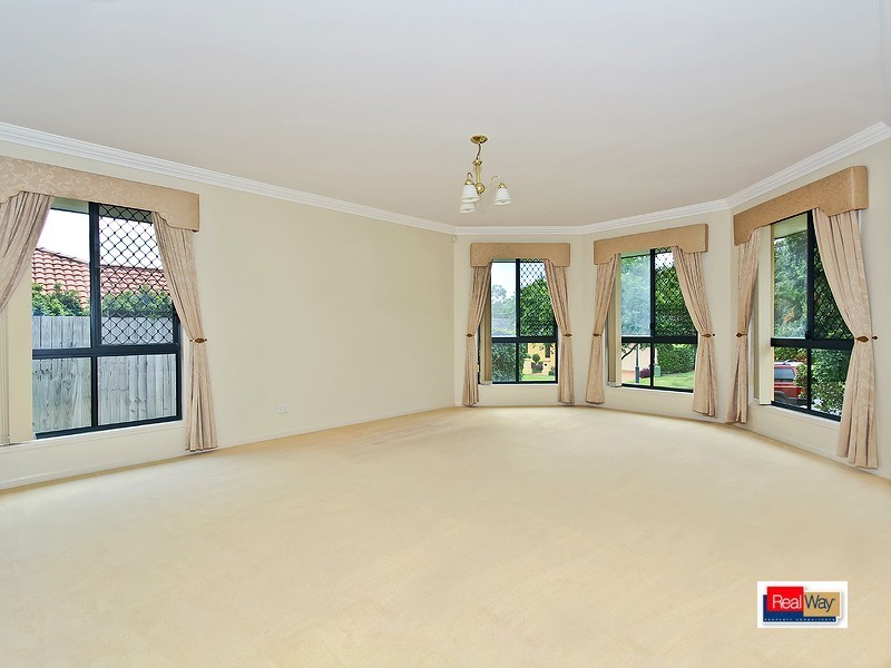 38 lockwood crs, Manly West QLD 4179