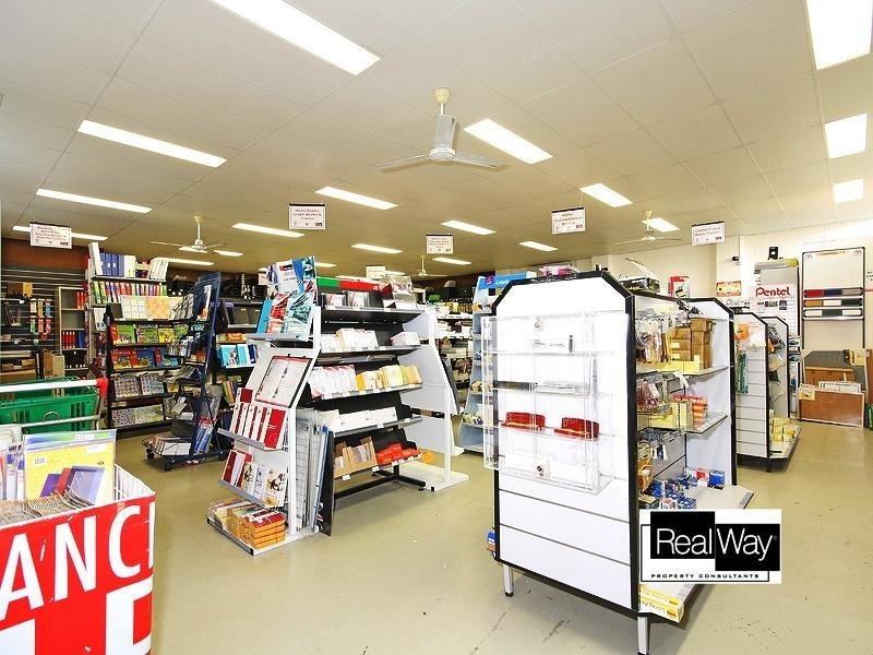 74 Tingal Road, Wynnum QLD 4178