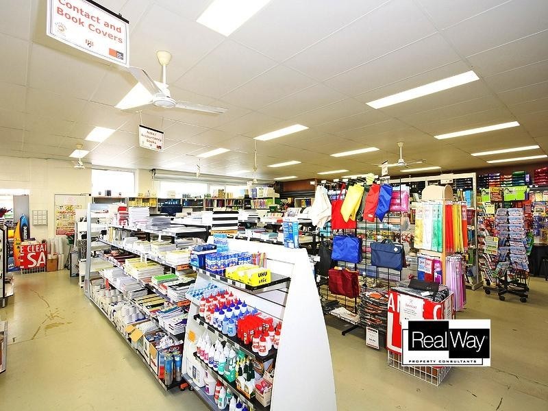 74 Tingal Road, Wynnum QLD 4178