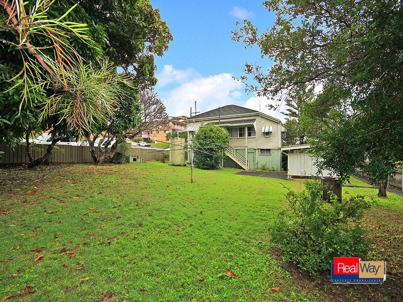38 CLARA STREET, Wynnum QLD 4178