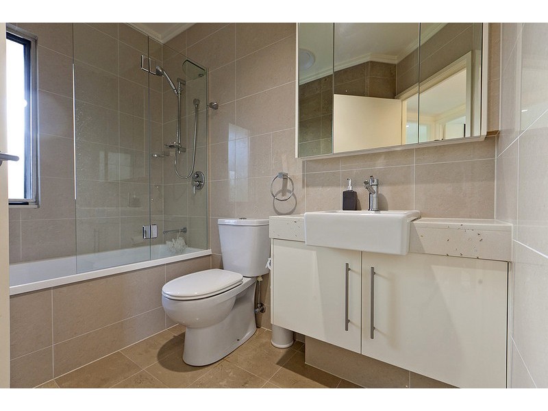 41 Barnes Avenue, Coorparoo QLD 4151