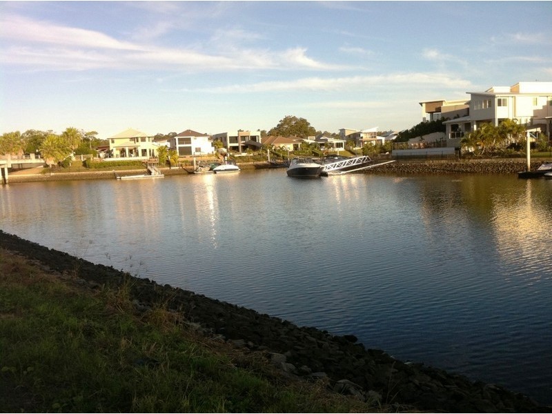 16 West River Links, Helensvale QLD 4212