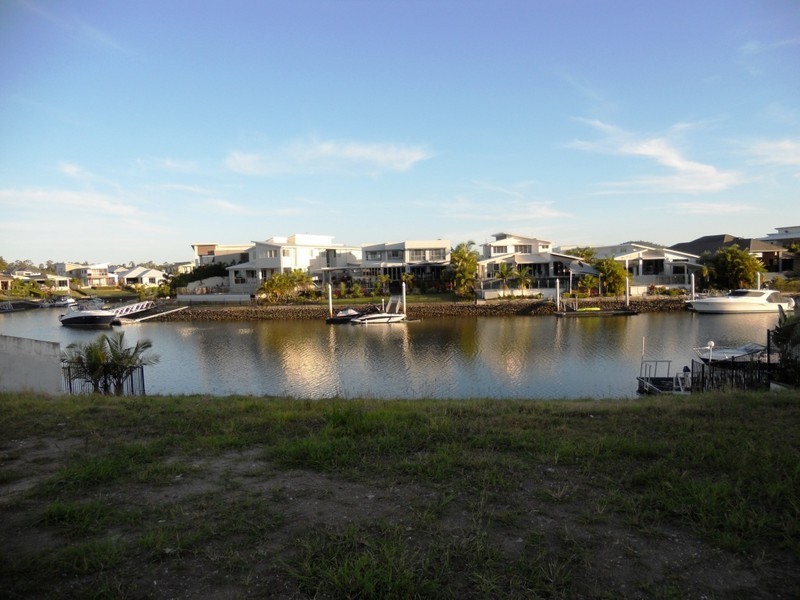 16 West River Links, Helensvale QLD 4212