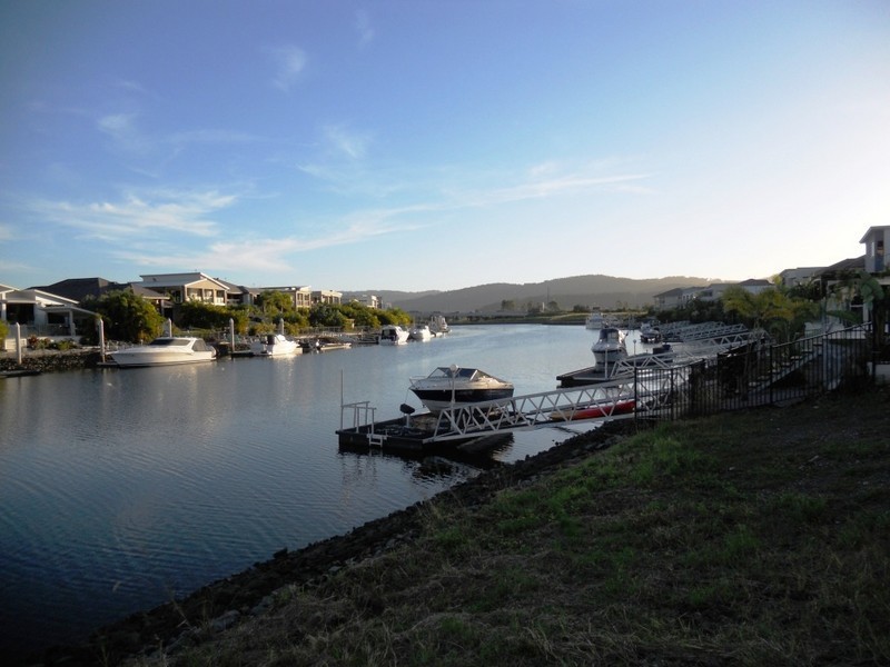 16 West River Links, Helensvale QLD 4212