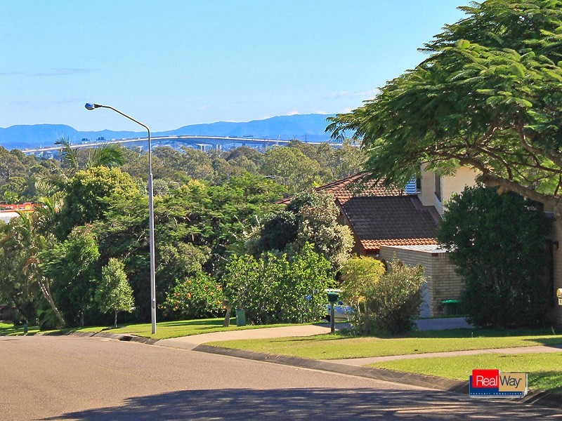 5 CARLIA STREET, Wynnum West QLD 4178