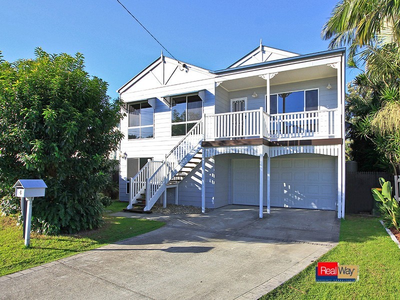 4 Regent Street, Wynnum West QLD 4178