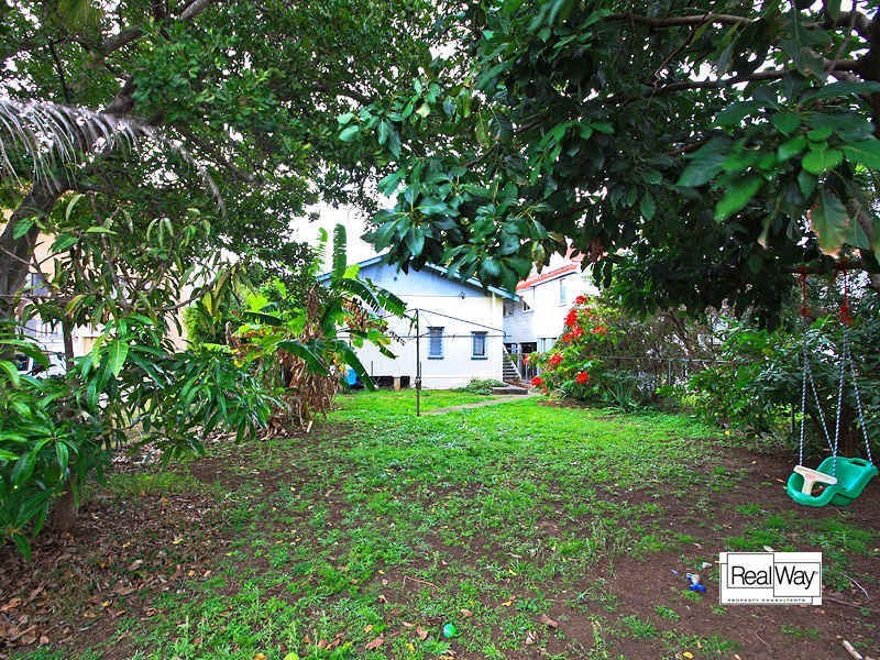 13 FLORENCE STREET, Wynnum QLD 4178