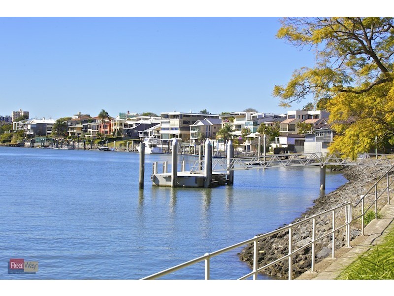 263 Wynnum Road, Norman Park QLD 4170