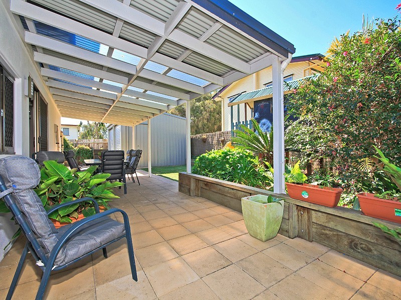 2 TALEGALLA STREET, Wynnum West QLD 4178