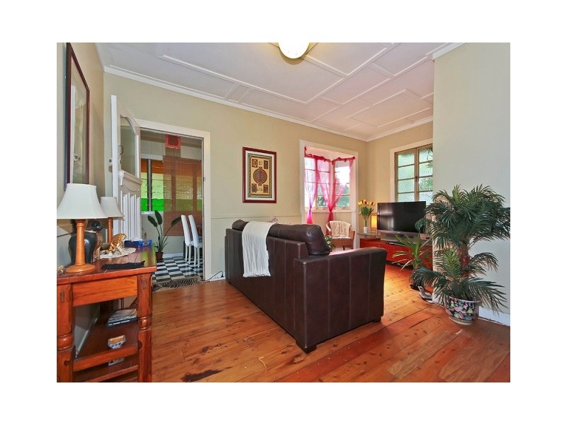 326 PRESTON RD, Wynnum West QLD 4178
