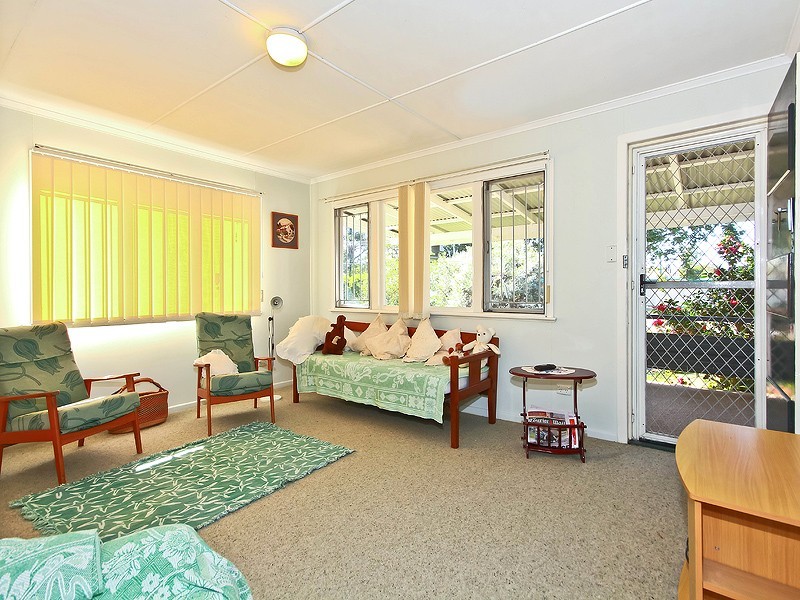 109 Kianawah Road, Wynnum West QLD 4178