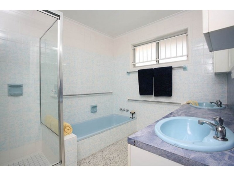 168 KAMARIN STREET, Manly West QLD 4179