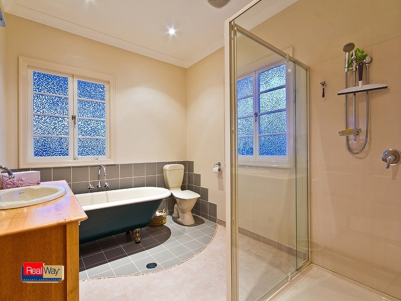 69 SELINA STREET, Wynnum QLD 4178