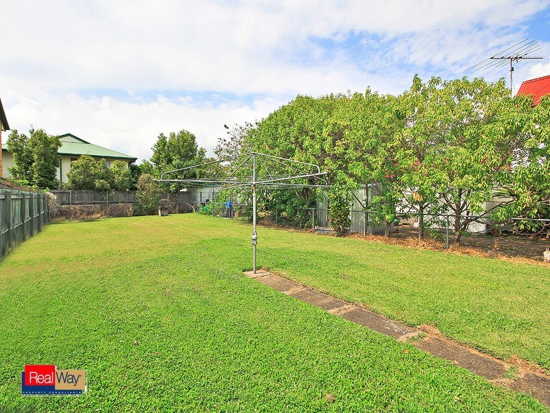 34 BRIDE STREET, Wynnum QLD 4178