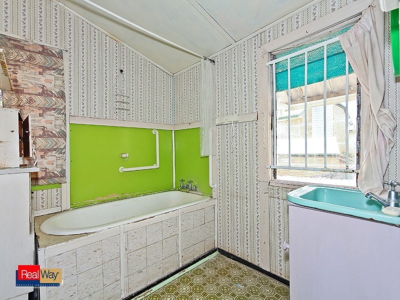 34 BRIDE STREET, Wynnum QLD 4178