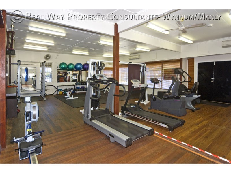 98 Glenora St, Wynnum QLD 4178