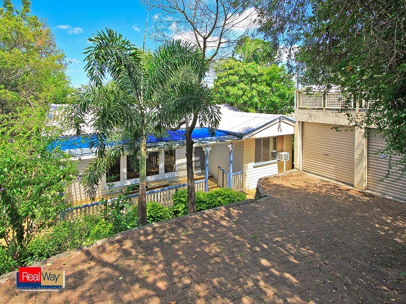 34 MAJESTIC OUTLOOK, Seven Hills QLD 4170