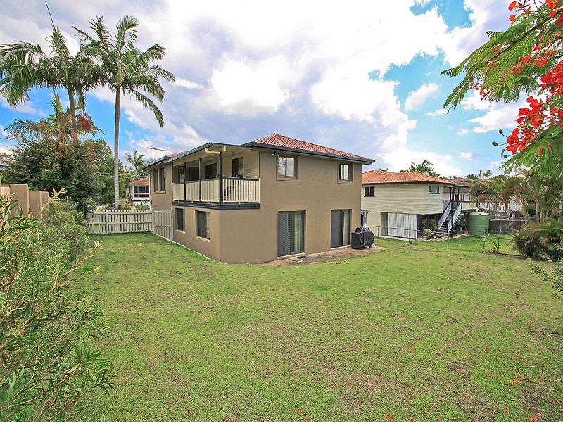 25 EDENDERRY STREET, Manly West QLD 4179