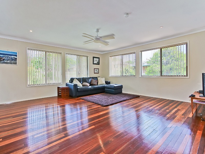 25 EDENDERRY STREET, Manly West QLD 4179