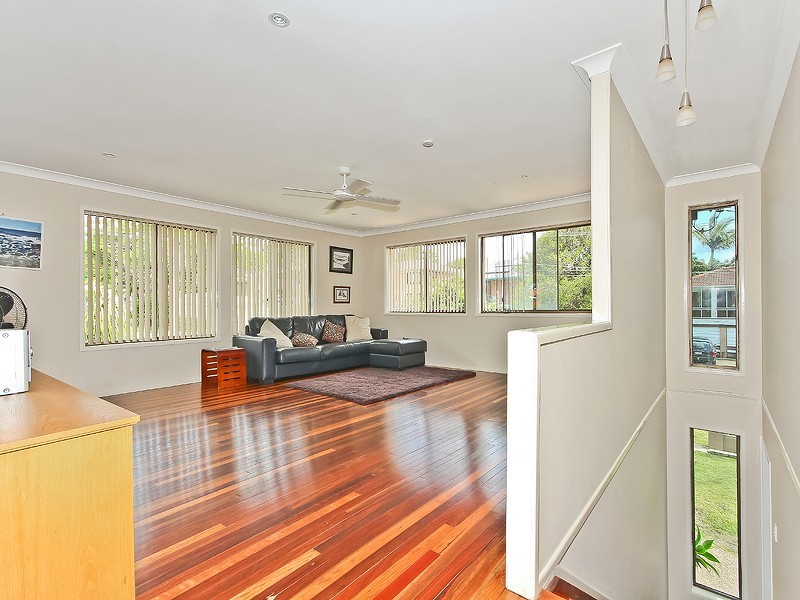 25 EDENDERRY STREET, Manly West QLD 4179