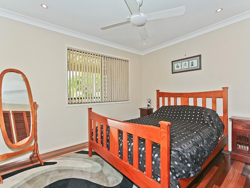 25 EDENDERRY STREET, Manly West QLD 4179