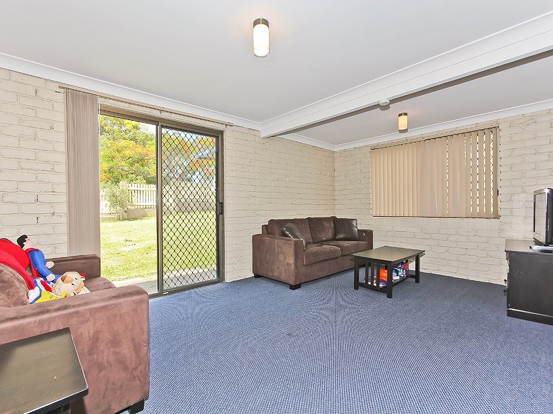 25 EDENDERRY STREET, Manly West QLD 4179