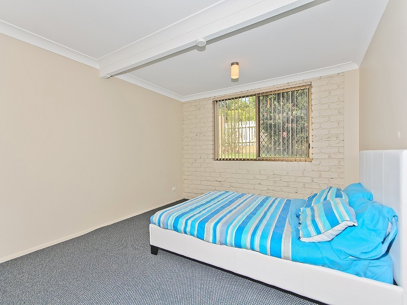 25 EDENDERRY STREET, Manly West QLD 4179