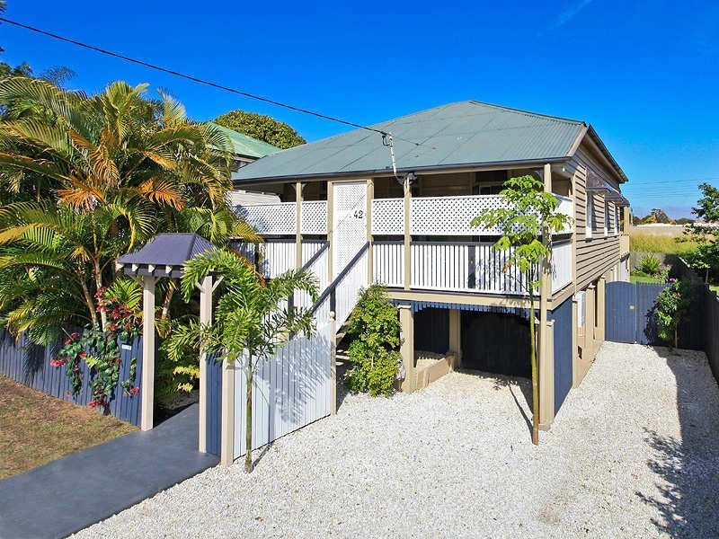 42 Tingal Road, Wynnum QLD 4178