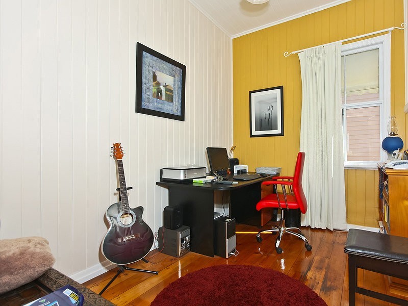42 Tingal Road, Wynnum QLD 4178