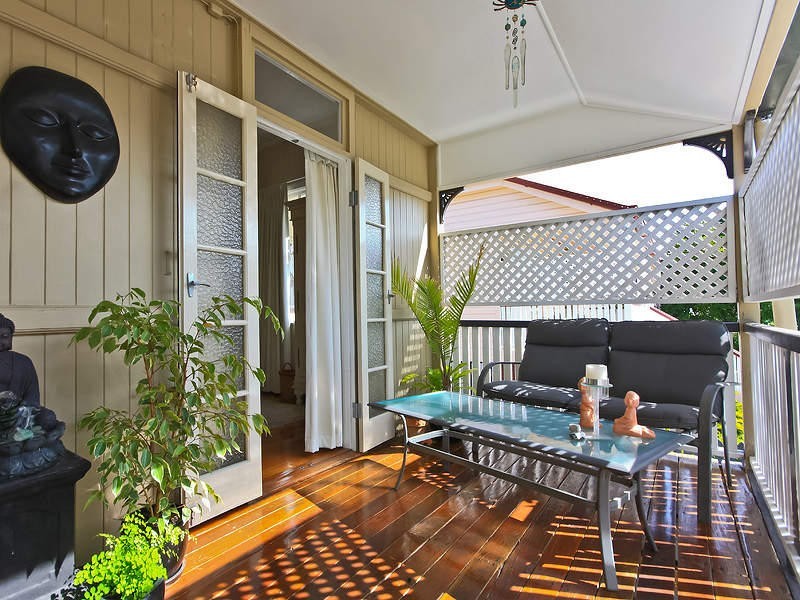 42 Tingal Road, Wynnum QLD 4178